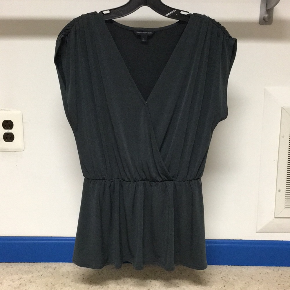 NWOT Banana Republic Peplum Top - size S
